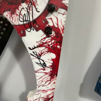 Dean Tyrant V - Blood splatter - autographed by all of Arch Enemy image 3