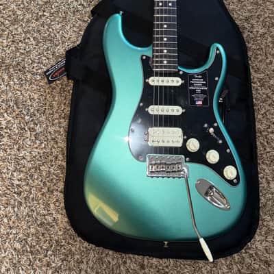 Fender American Professional Classic Stratocaster HSS 2025 - Present - Faded Sherwood Green Metallic image 1