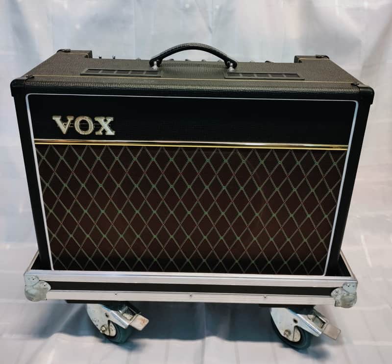 Vox AC15C1 Custom Limited Edition 2-Channel 15-Watt 1x12" Guitar Combo 2018 - Black & Tan image 1