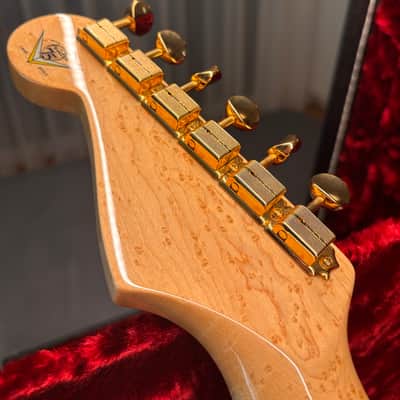Fender Custom Shop 75th Diamond Anniversary Stratocaster – Diamond White Pearl NOS – Gold Hardware – 2021 image 7
