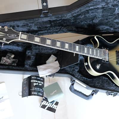 Epiphone Adam Jones Signature Art Series Les Paul Custom 2023 - Frazetta "The Berserker" / Silverburst image 6