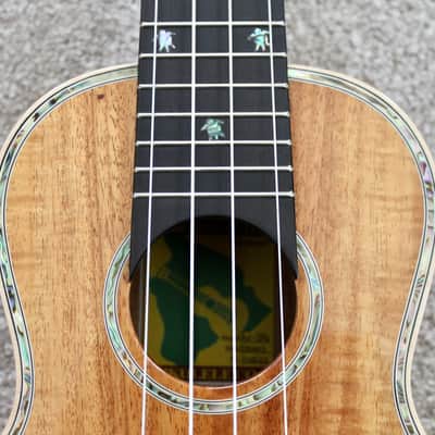 Big Island Ukulele Co. Solid Koa Deluxe Soprano Abalone Inlay KX-SPG W/ Carrying Case image 10