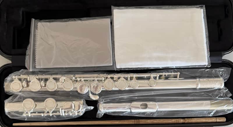Powell Sonaré PS-101 Flute in C, offset G, with original case and accessories. - Silver Plated image 1
