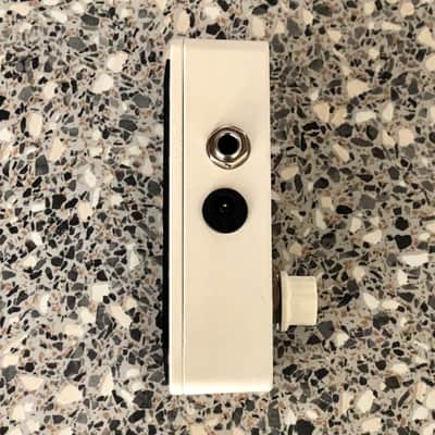 Finhol Stompcon Stompbox-Converter - White image 4
