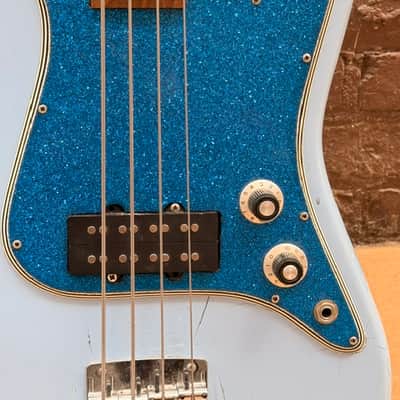 Electromatic Bass Neck on Unbranded P Bass Style Single Bridge Pickup image 6