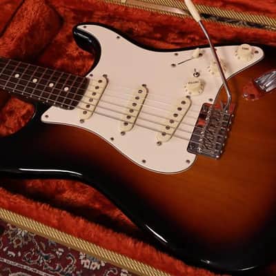 Fender LTD American Professional Stratocaster with Rosewood Neck 2016 - 3-Color Sunburst image 10