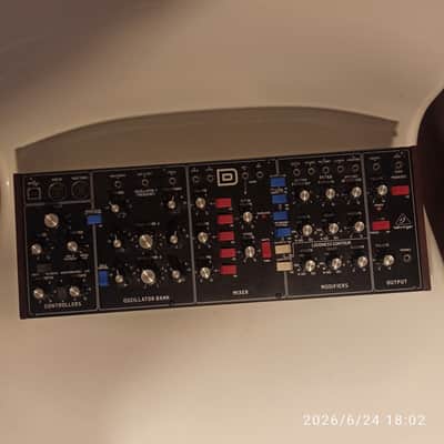Behringer Model D image 2