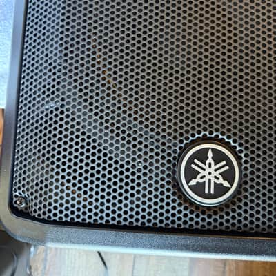 Yamaha DBR12 12" Active Speaker 2014 - Present - Black image 11