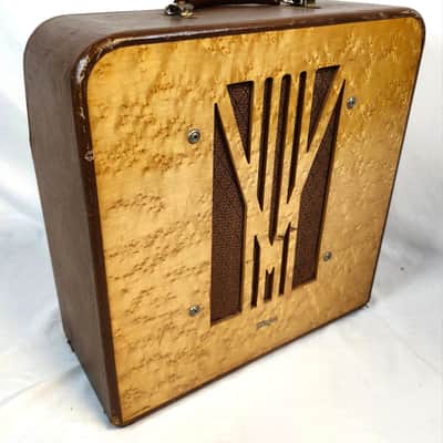 Vega “Triumphal Model” High Fidelity Amplifier, 1946, 6L6 Tube Combo, Birdseye Maple Cabinet image 1