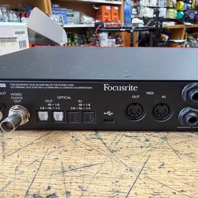 Focusrite Scarlett 18i20 3rd Gen USB Audio Interface with Original Box and Rack Ears image 13