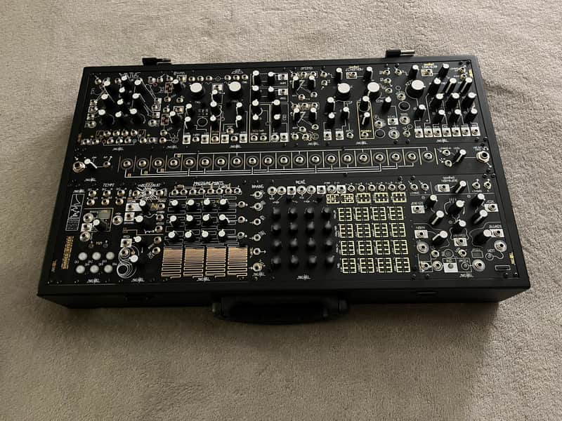 Make Noise Black and Gold Shared System Plus WITH Brains module - Black and gold image 1