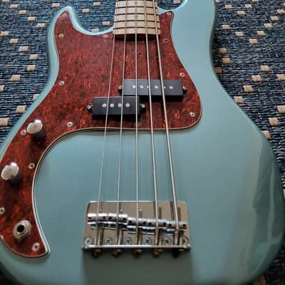FAD bass Corona P5 Standard 2021 Pelham Blue image 6
