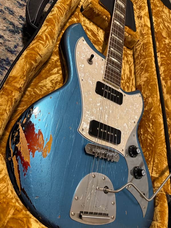 Novo Serus J Lake Placid Blue over '64 3-Tone Burst Medium Distress.