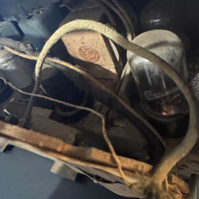 1940 Emerson EC 301 Bakelite Vintage Tube Radio image 9