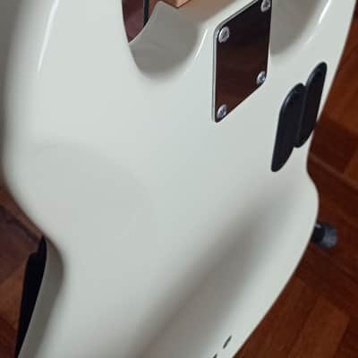 Sire Marcus Miller V7 Vintage Alder 4-String Bass Antique White - Left Handed, Lefty! image 17