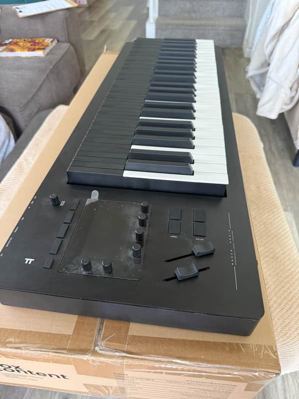 Expressive E Osmose 49-Key 24-Voice Polyphonic Synthesizer 2022 - Present - Black image 1