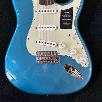 Fender Vintera II '60s Stratocaster with Rosewood Fretboard  Lake Placid Blue  # MX23053329  7 lbs. 13.1 oz image 4