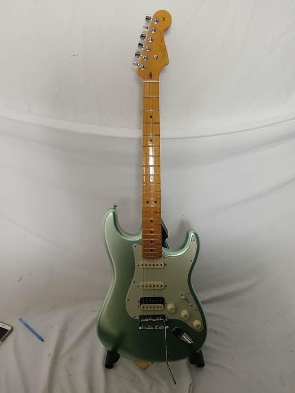 Fender American Professional II Stratocaster HSS with Maple Fretboard 2020 - Present - Mystic Surf Green image 1