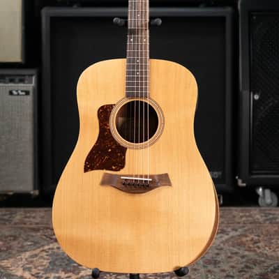 Taylor Academy 10e Left-Handed Dreadnought Acoustic/Electric Guitar with Gig Bag image 3