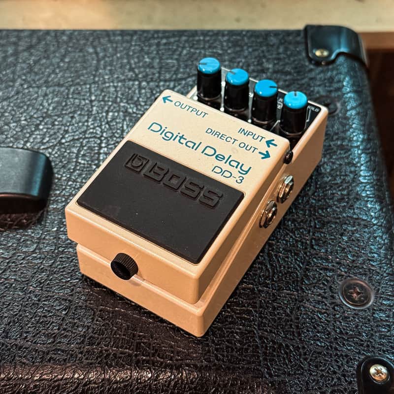 Boss DD-3 Digital Delay - White | Reverb