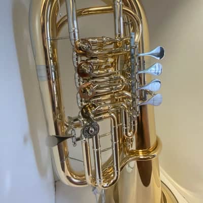 New Alexander model 155 F Tuba in Gold Brass, 5 valves,Lacquered, Nickel-Silver Garland;with Care Kit image 10