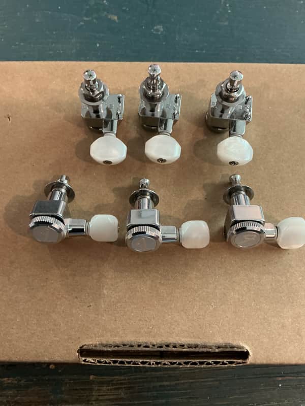 Fender Locking tuners. Left handed 2025 - Chrome image 1