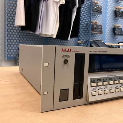 Akai S1000 MIDI Stereo Digital Sampler image 3