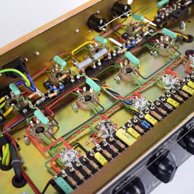 Hiwatt DR401 | 400W All-Tube Bass Amp Head. New with Full Warranty! image 9