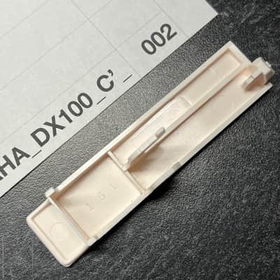 ORIGINAL Yamaha Replacement Natural TOP C Key (CB040440) for DX100, CS01 image 4