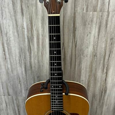 Taylor 210e with ES-T Electronics 2012 - Natural image 3
