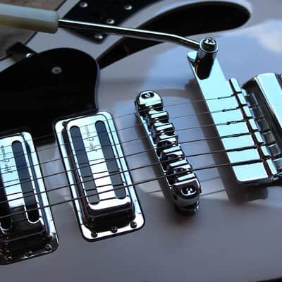 VINTAGE REVO Series 'Custom Supreme' Semi-Acoustic,Arctic White, 3, 82 KG image 4