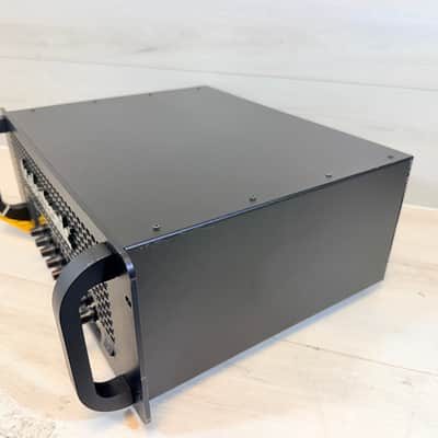 TC Electronic Blacksmith 1600-Watt Class-D Bass Amplifier Head Rackmount Bass Amp Made in Sweden 2010's image 6
