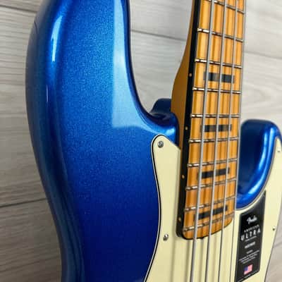 Fender American Ultra Jazz Bass Maple Fingerboard, Cobra Blue image 6