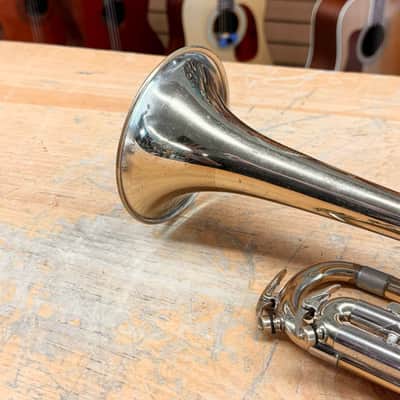 King Cleveland Superior Bb Trumpet w/Case image 12
