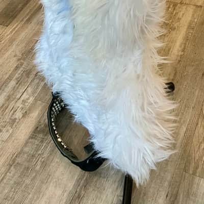 4-String Bass Guitar - White Faux Fur & Rhinestone image 5