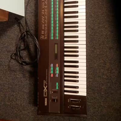Yamaha DX7 Programmable Algorithm Synthesizer synth keyboard vintage used AS-IS Read description image 3