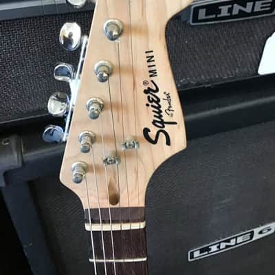 Squier MINI STRATOCASTER LATE 2000’s - RED image 14