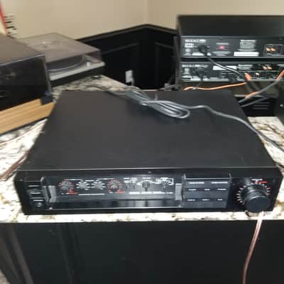 Yamaha C80 Preamplifier  Black image 2