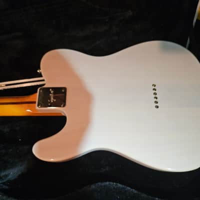 Squire classic vibe 50,s telecaster Blonde see thru over ash body, maple ne k image 4