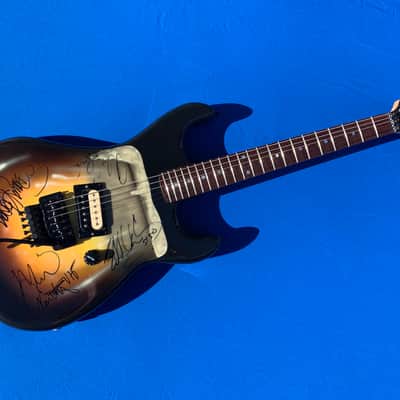 Eddie Van Halen EVH Signed Kramer image 2