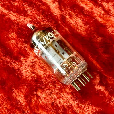 Mullard 12AX7 ECC83 1960 - RCA branded original vintage UK England image 2