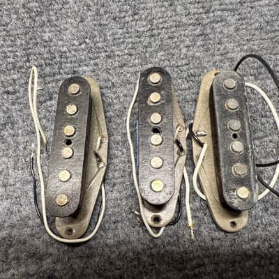 1976 Fender Stratocaster Pickups - Grey bottom image 4