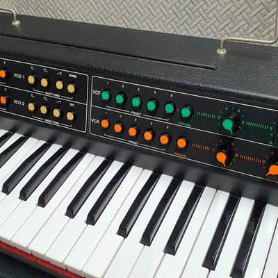 Vermona Synthesizer - DDR Synthesizer✅ Ultra-Rare Vintage East German Analog Monolith ✅ Deep, Raw & Discrete Sound Architecture ✅ Fully Checked & Cleaned ✅ Pure Electronic Character from 1980 ✅ Worldwide Shipping image 4