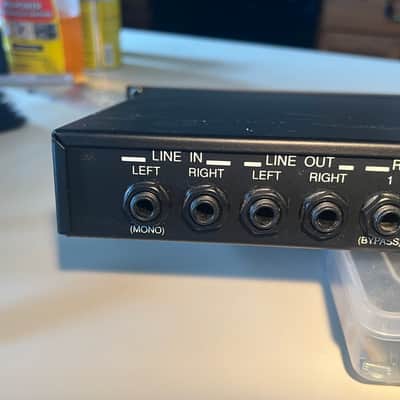 Applied Research & Technology DR-X 2100 multi effects rack unit w/ rack mount bolts/washers image 7