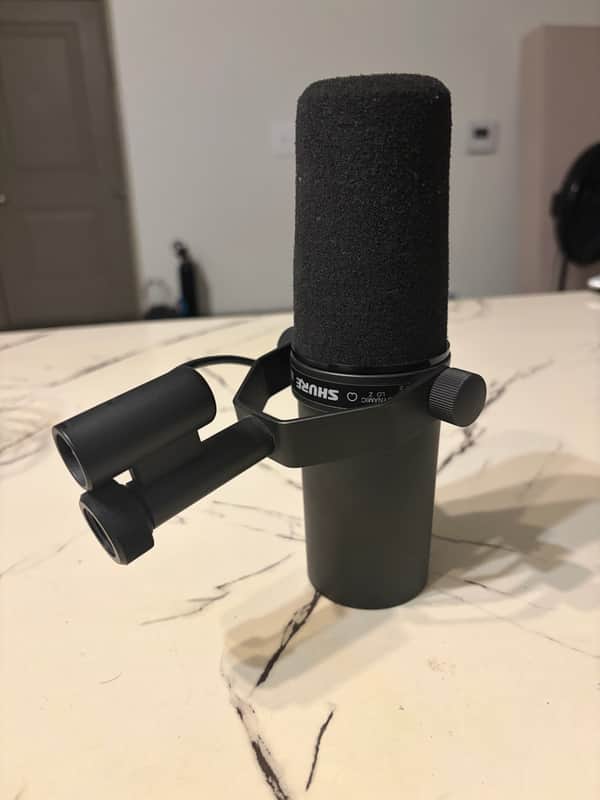 Shure SM7B Cardioid Dynamic Microphone 2001 - Present - Black image 1