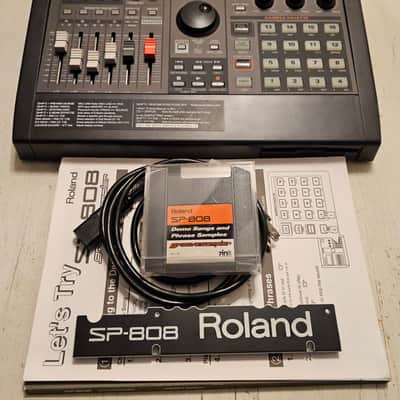 Roland P-10 Visual Sampler Audio Video Movie Sample Pad VJ DJ P10