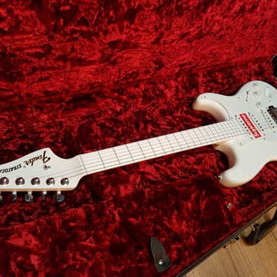 Fender Supreme Stratocaster Limited Edition Rare Collectible White Strat image 4