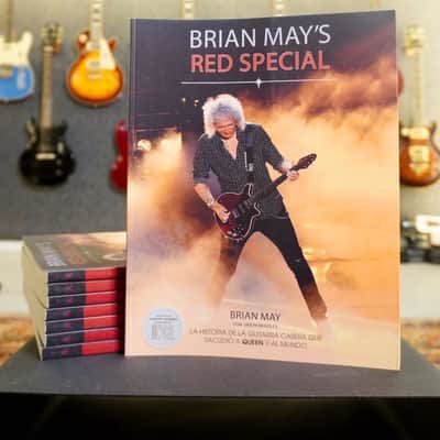 RED SPECIAL Book / Libro BRIAN MAY'S RED SPECIAL. LA HISTORIA DE LA GUITARRA CASERA QUE SACUDIÓ A Q image 2