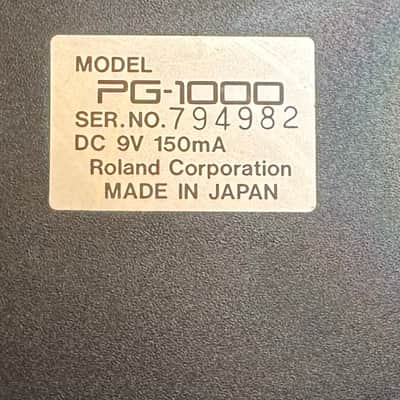 Roland PG-1000 Linear Synthesizer Programmer 1987 - 1990 - Black - Includes ready to install Ver 3.0 Eprom chip image 7