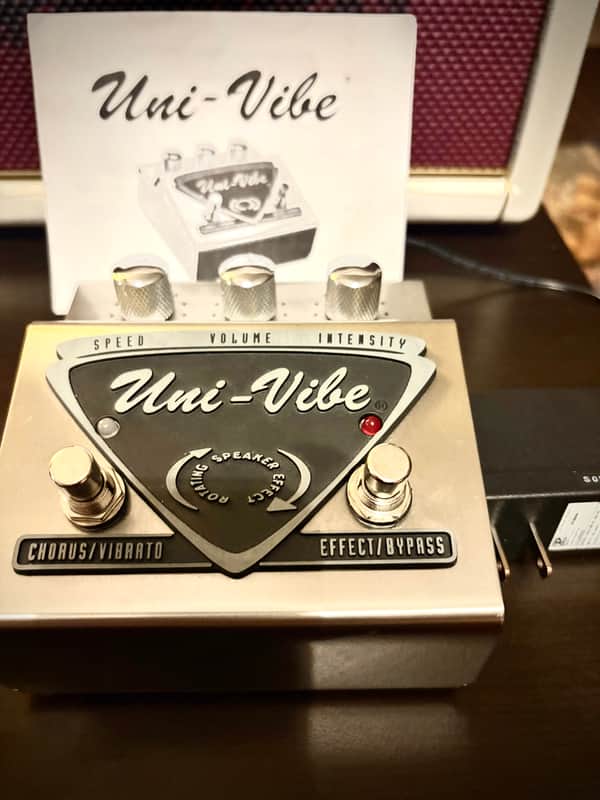 Dunlop UV-1 Uni-Vibe Chorus / Vibrato | Reverb